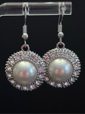 Fashion Jewelry Silver-Tone Faux Pearl Drop Earrings with Clear Crystals
